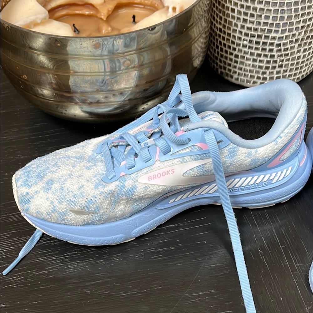 Brooks Women's Blue Running Shoes